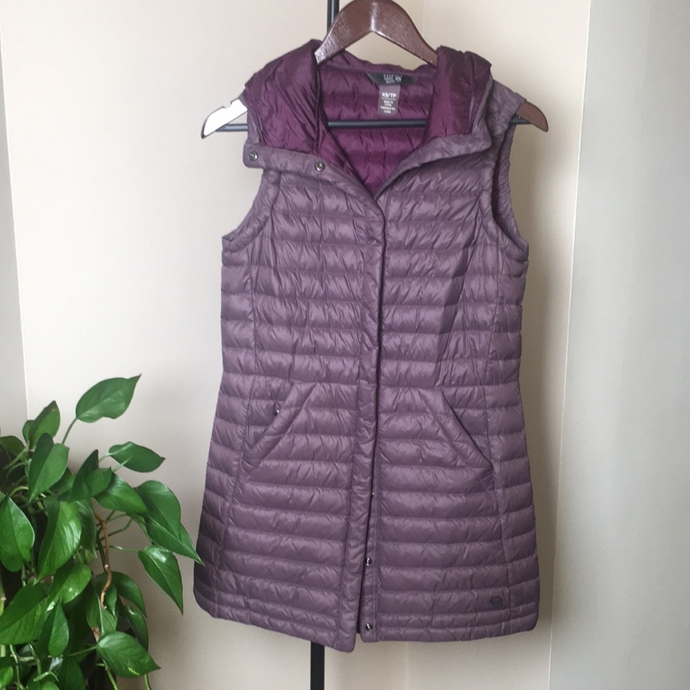Mountain Hardware Hooded puffer vest -XS